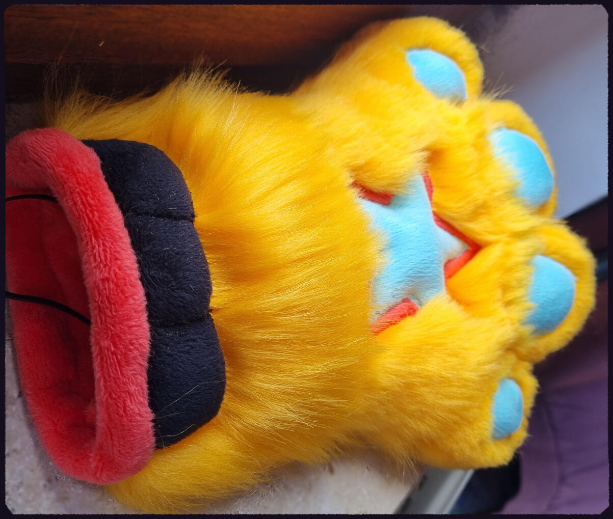 Glam Freddy hand paws 2